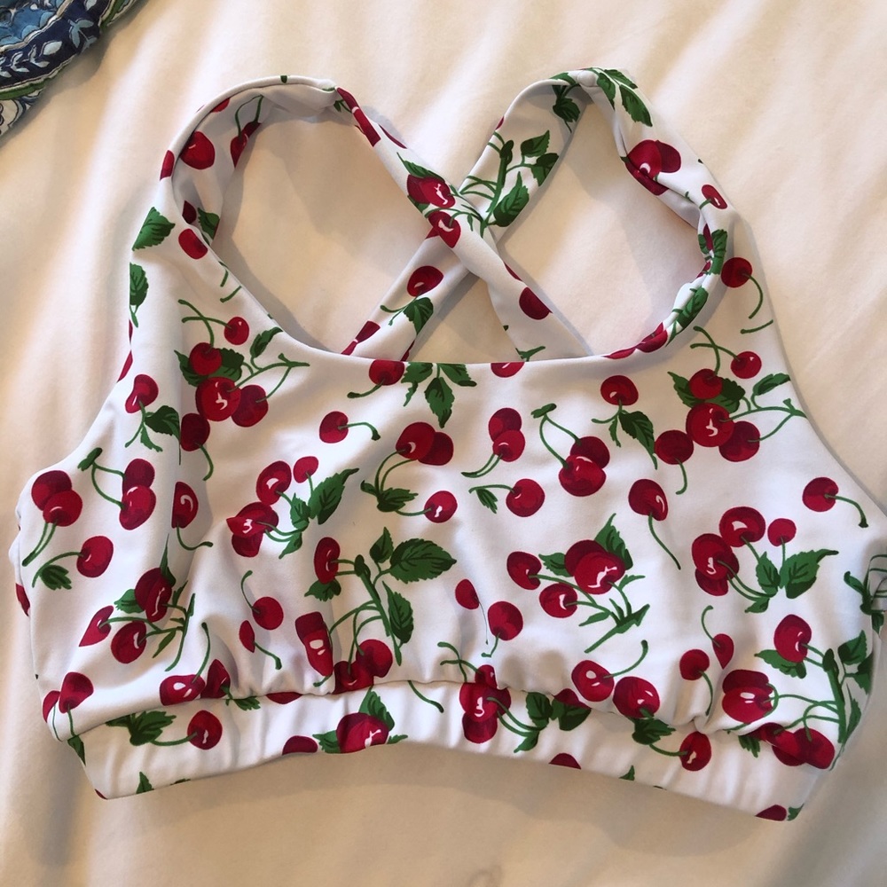 Strut This Kinzie Bra 🍒